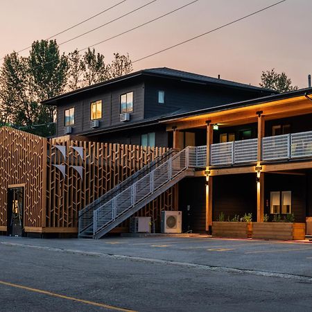 Vrge Revelstoke Exterior foto