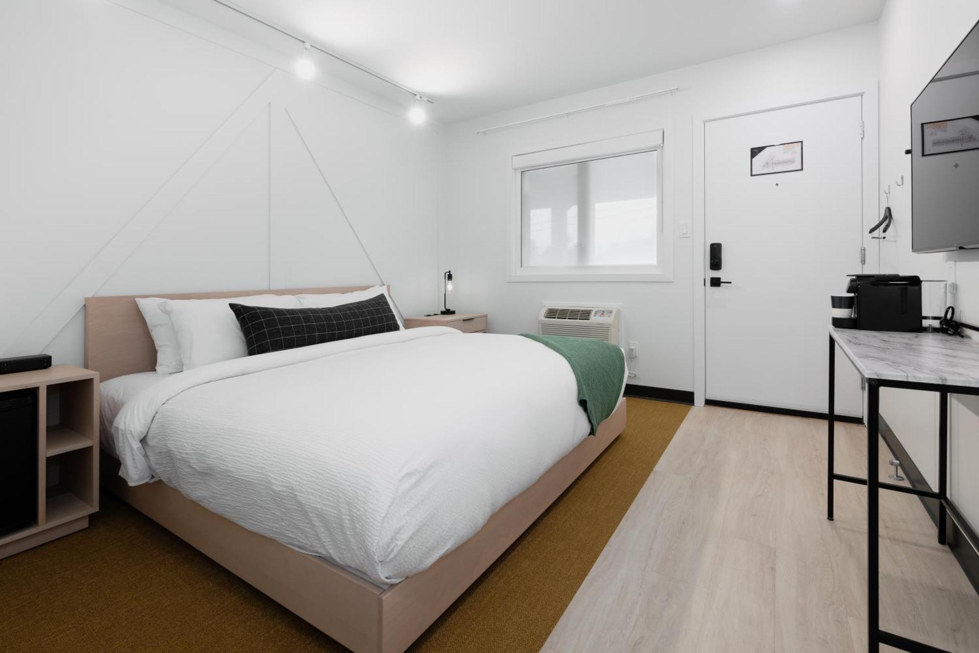 Vrge Revelstoke Exterior foto