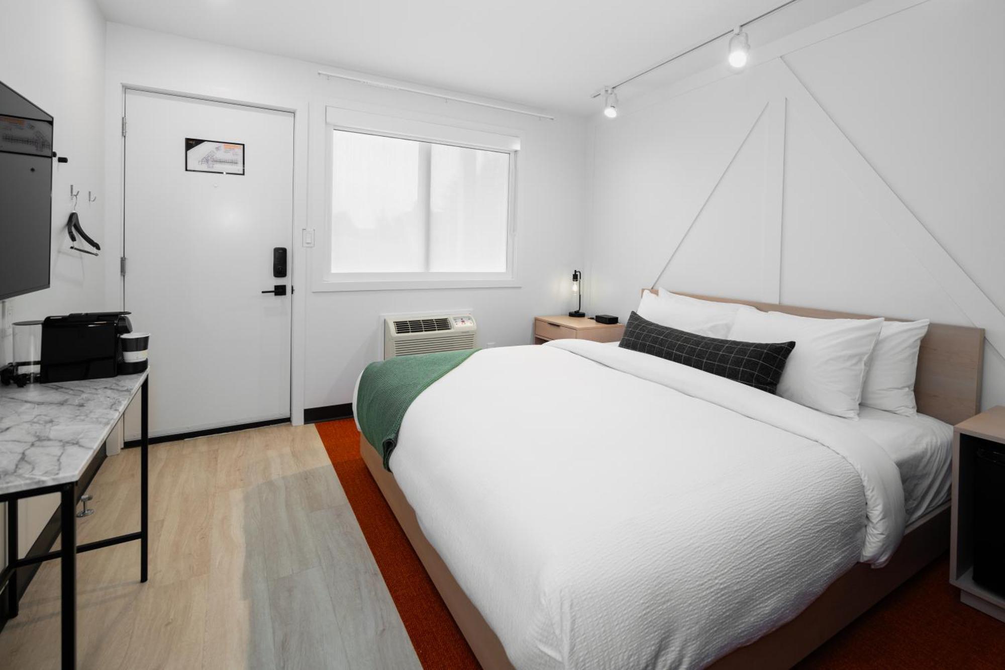 Vrge Revelstoke Exterior foto