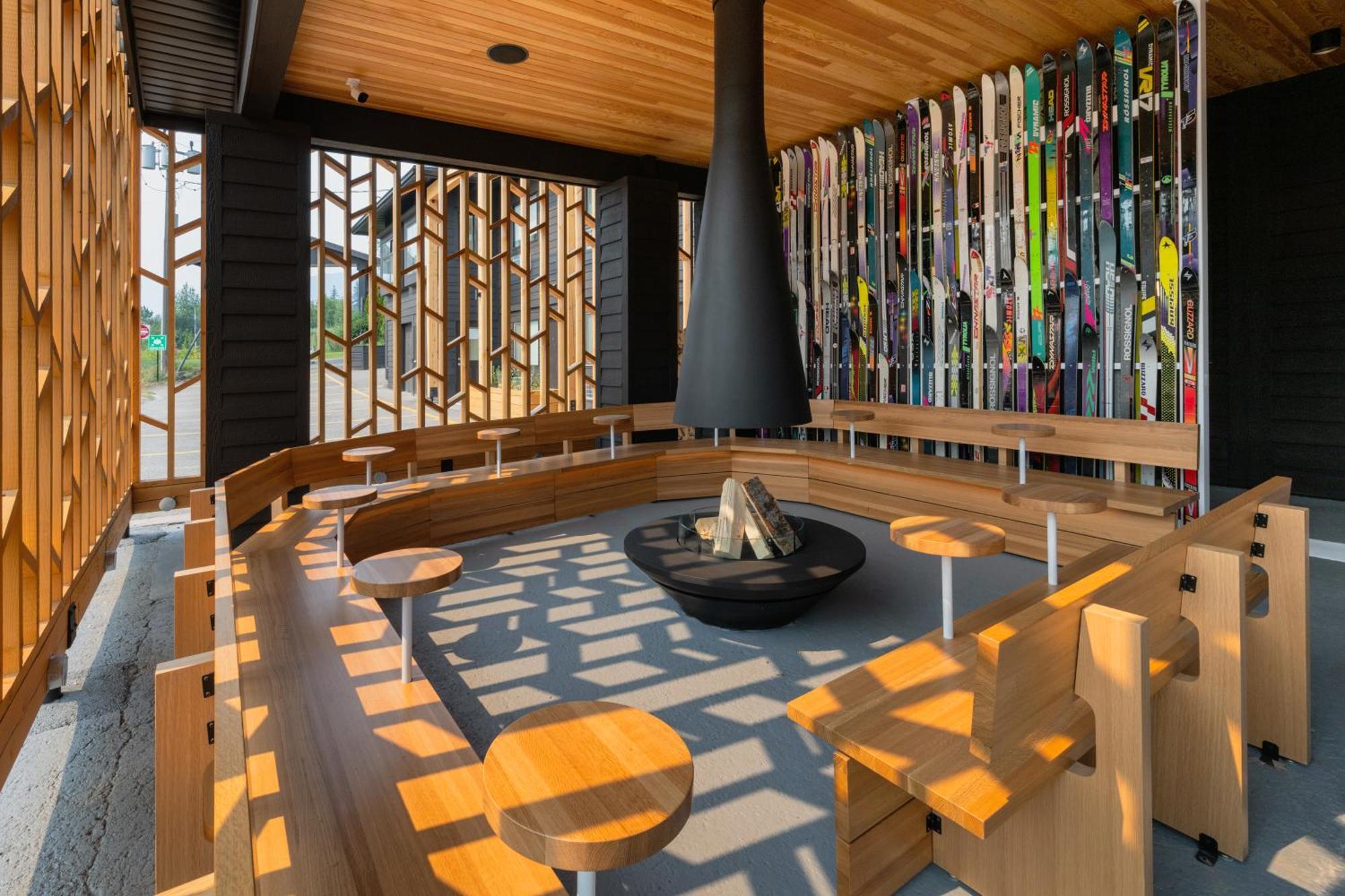Vrge Revelstoke Exterior foto